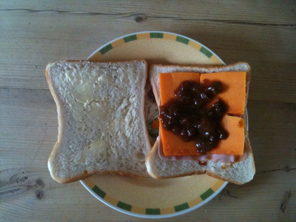 Put a spoonful of chutney onto the cheese