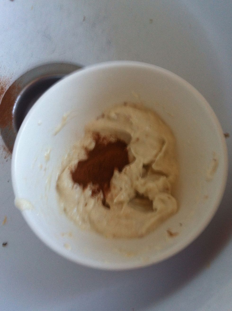 put a tablespoon of cinnamon in and blendt it around