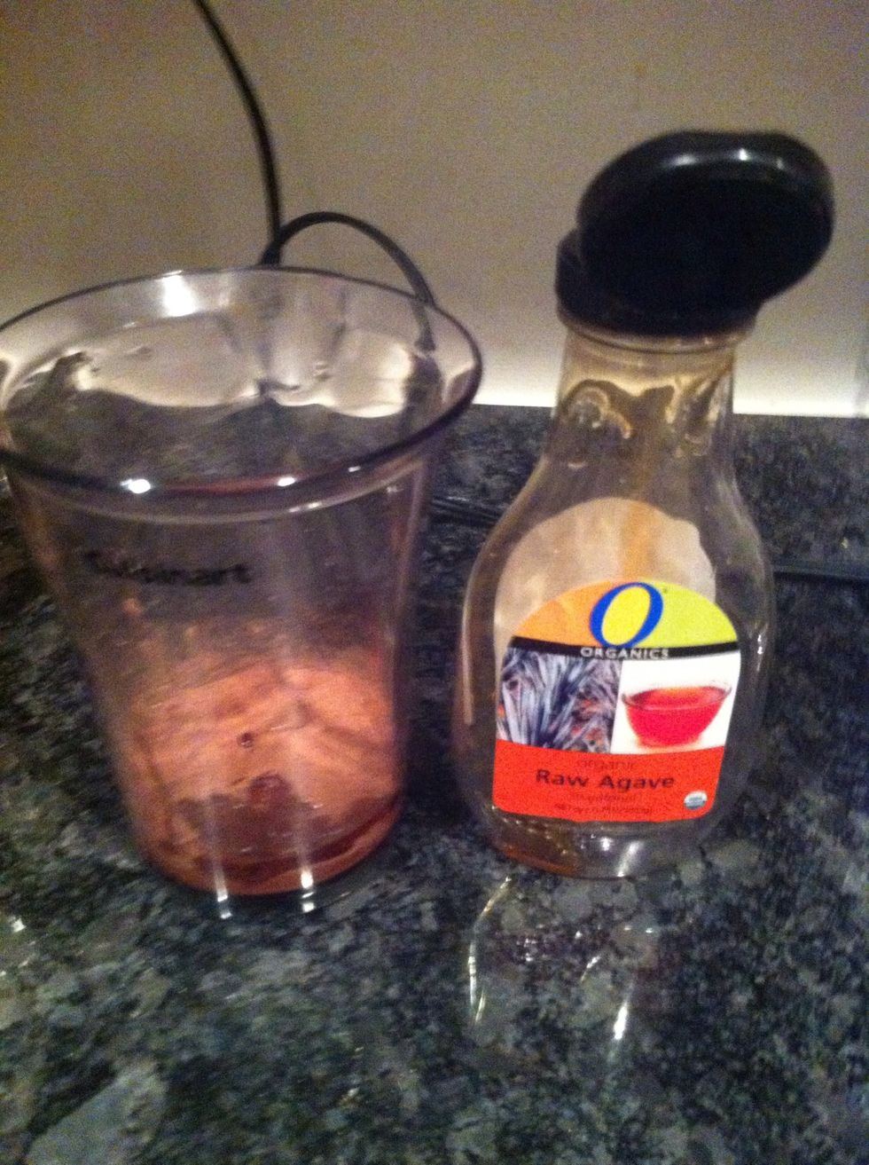 Put agave into mixing cup
