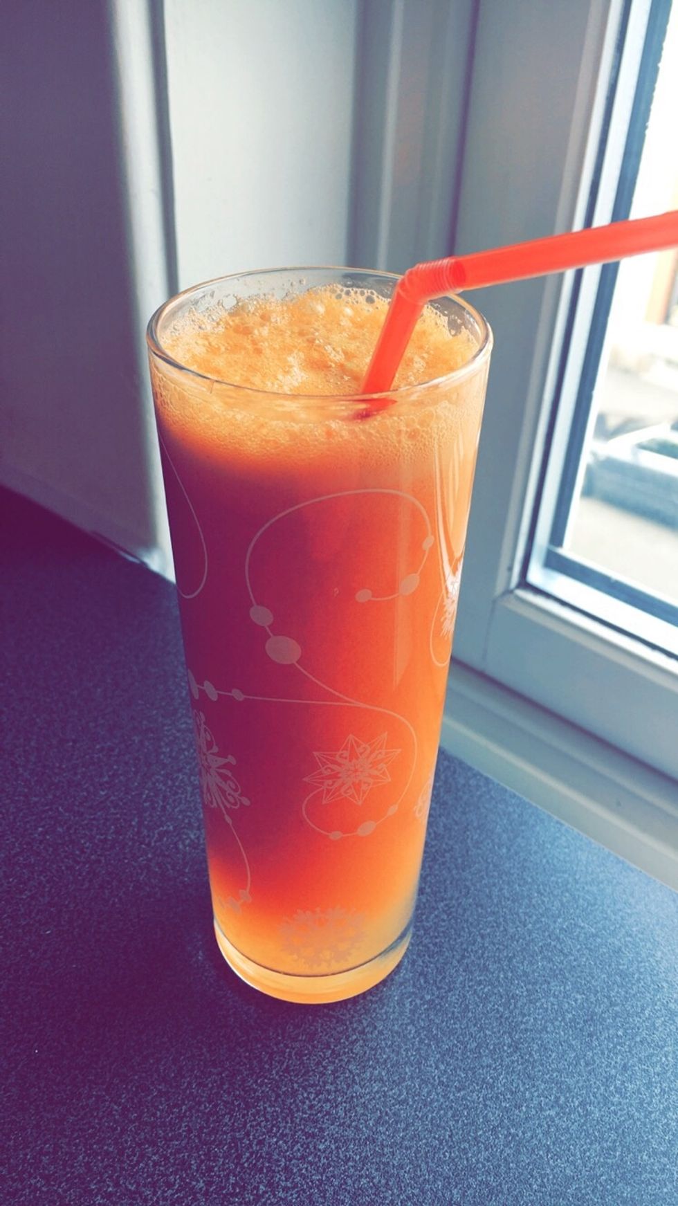 Put all ingredients in the juicer and serve (this recipe makes approximately 200ml/one regular glass of juice). Enjoy \ud83d\ude0b\ud83d\udc9a\ud83d\udc9b