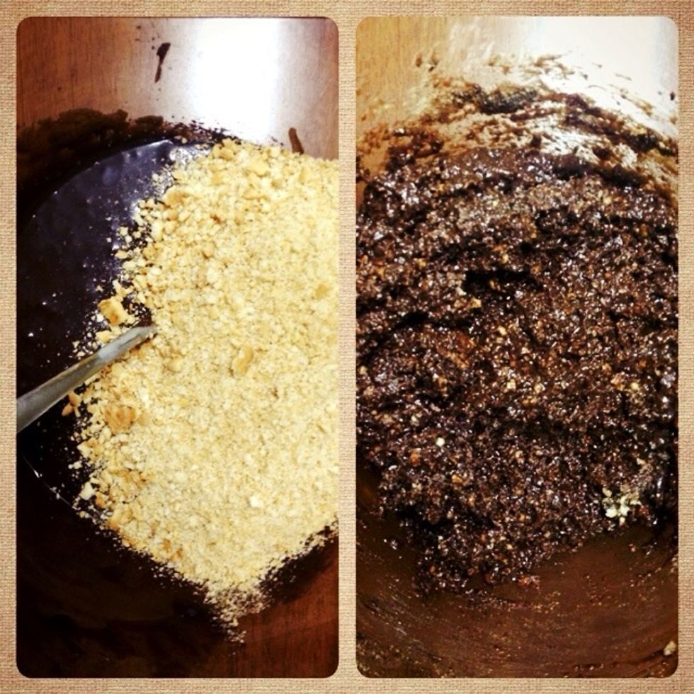 Put biscuits then mix.