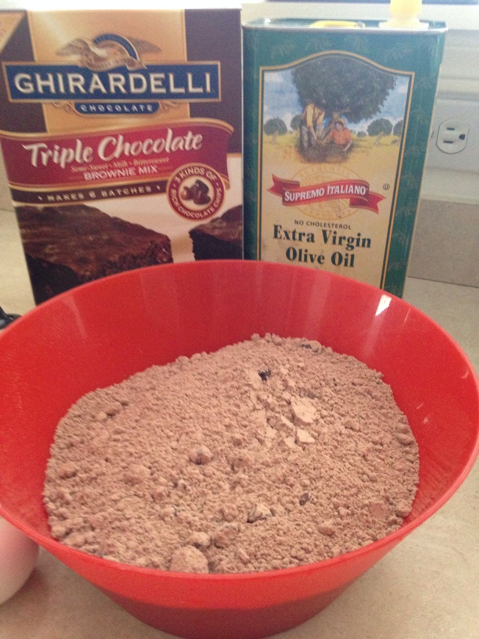 Put both pouches in bowl