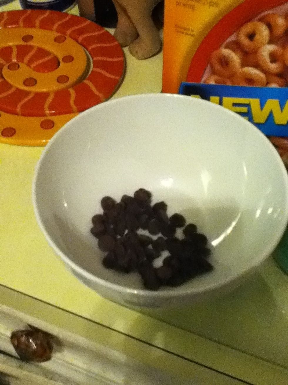Put chocolate chips in a bowl.