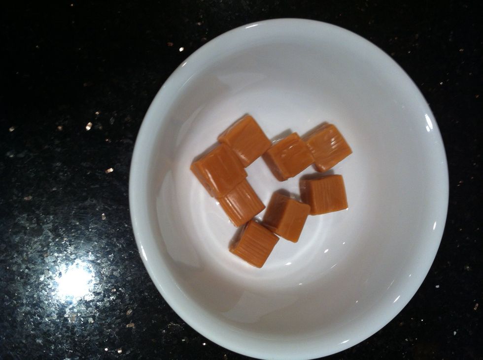 Put eight caramels into a bowl