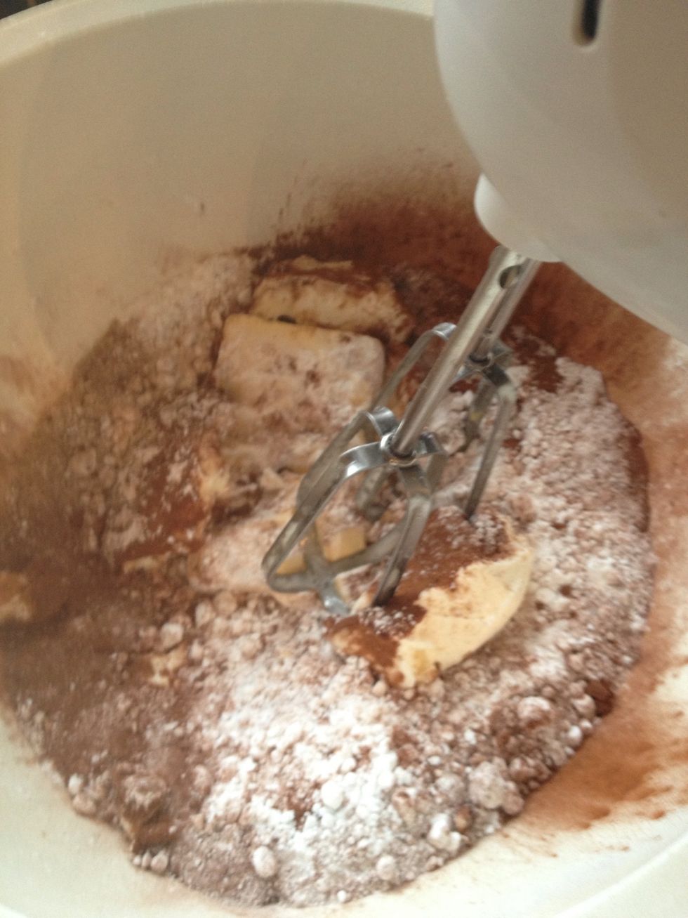 Put everything except the coffee in a new bowl and stir.