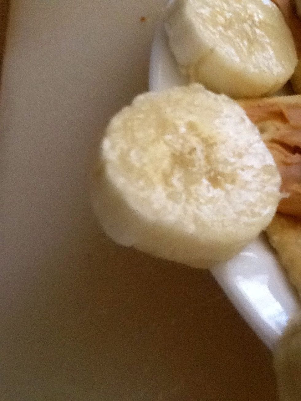 Put extra banana slices on the side.