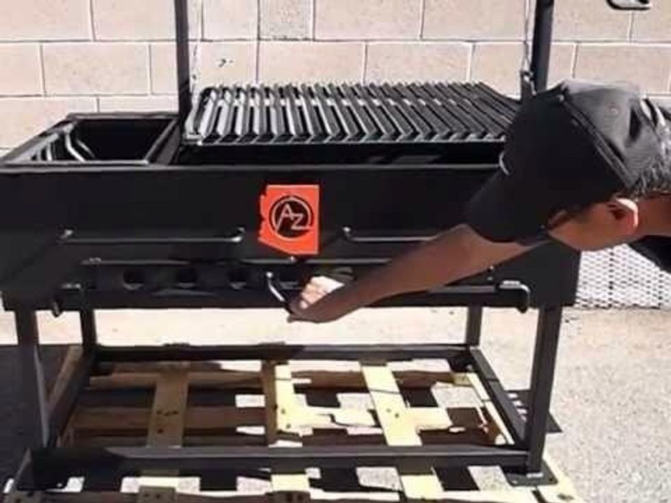 Put half the coal in the pit an put oil on the coal and you just need to turn on with the fire and wait like 50 minutes ready for.