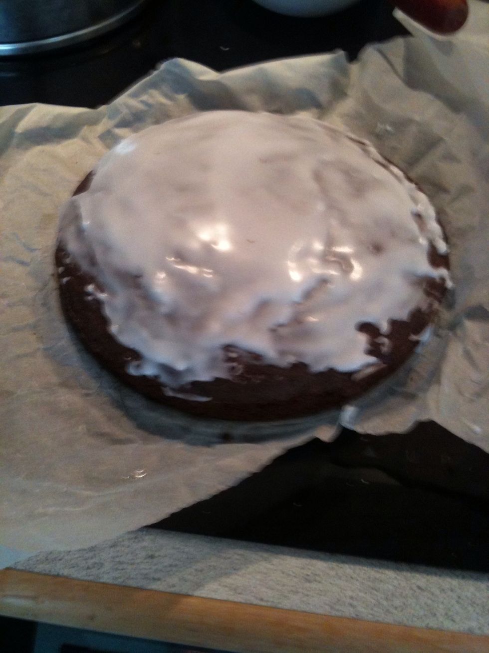 put icing on