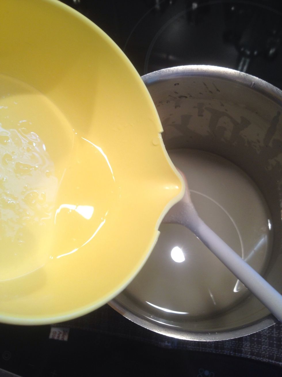 Put in lemon juice and keep stirring.