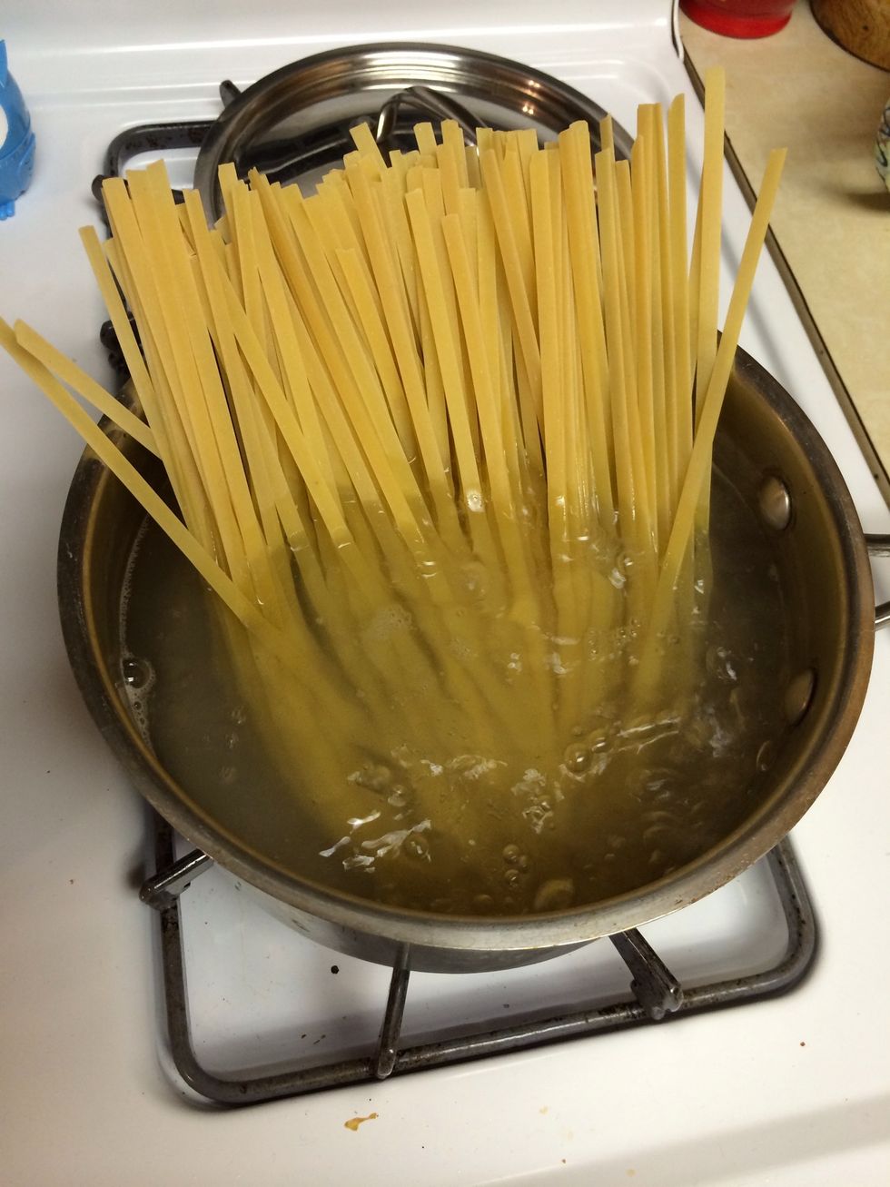 Put in the pasta 12 mins you want it aldente