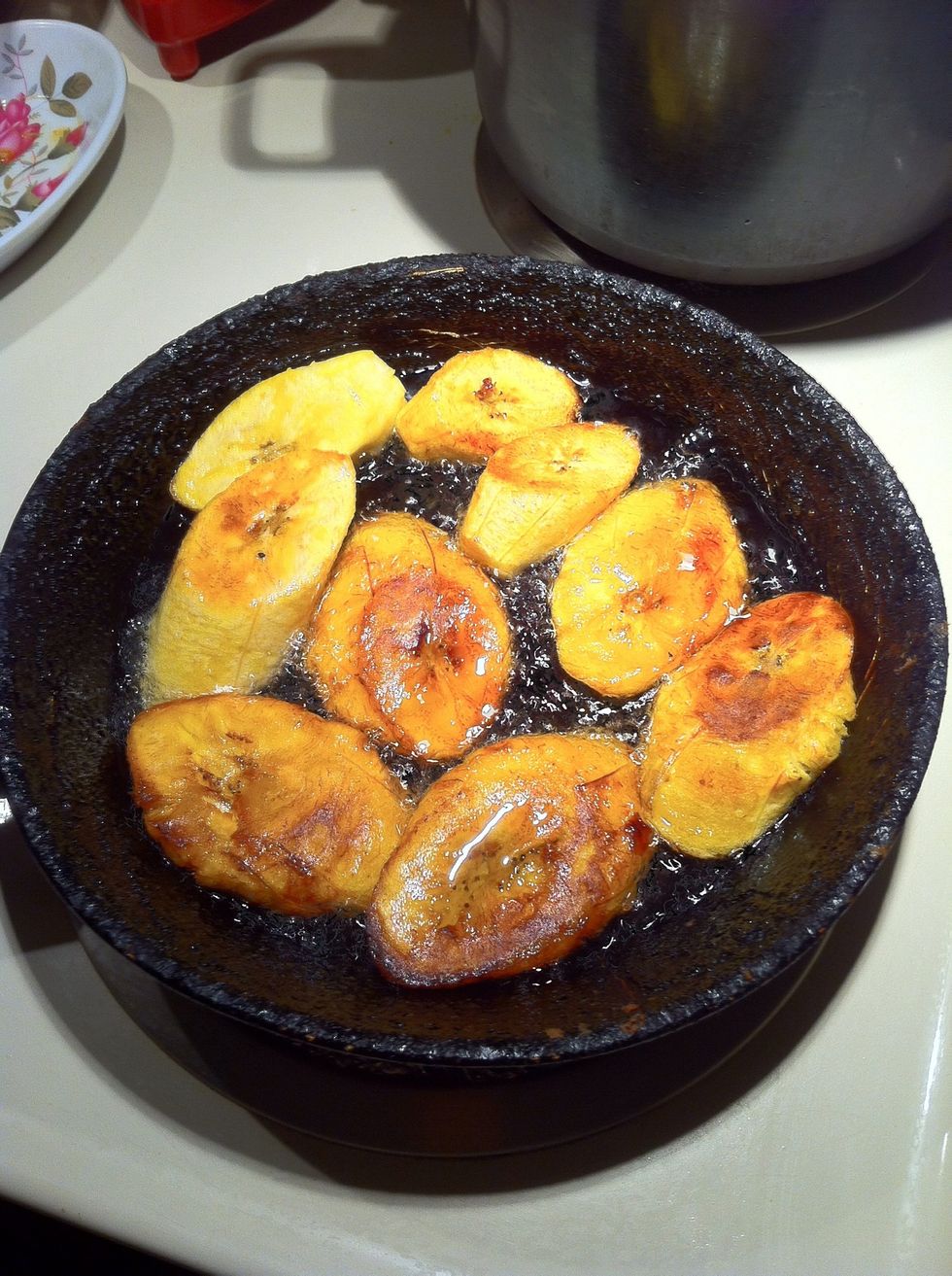 Put it back into the oil so that it can get a golden brown color