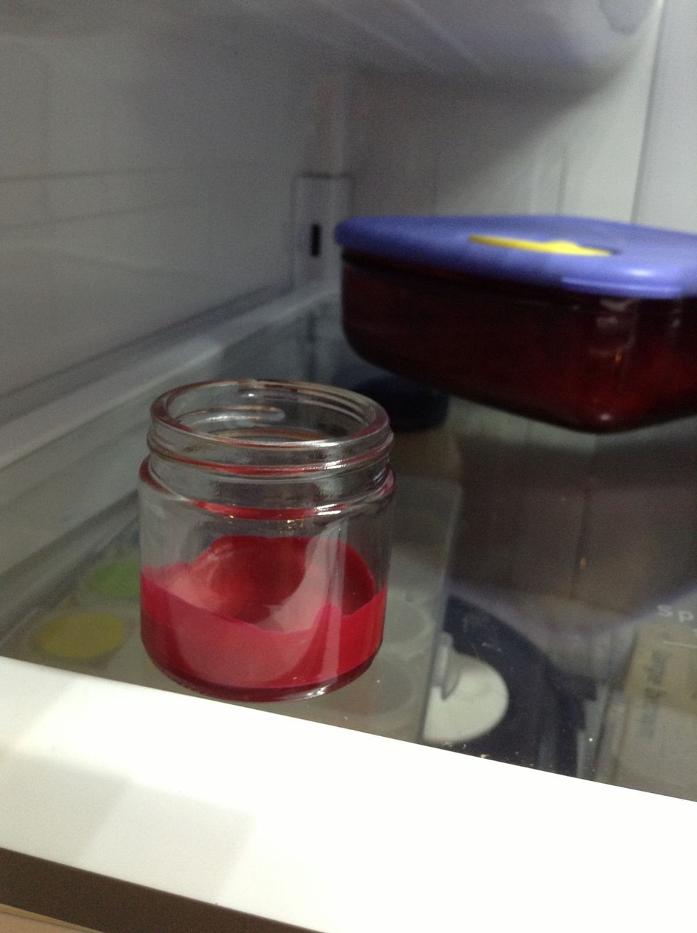 Put it in the fridge for 30-45 min then u can apply onto ur lips enjoy!