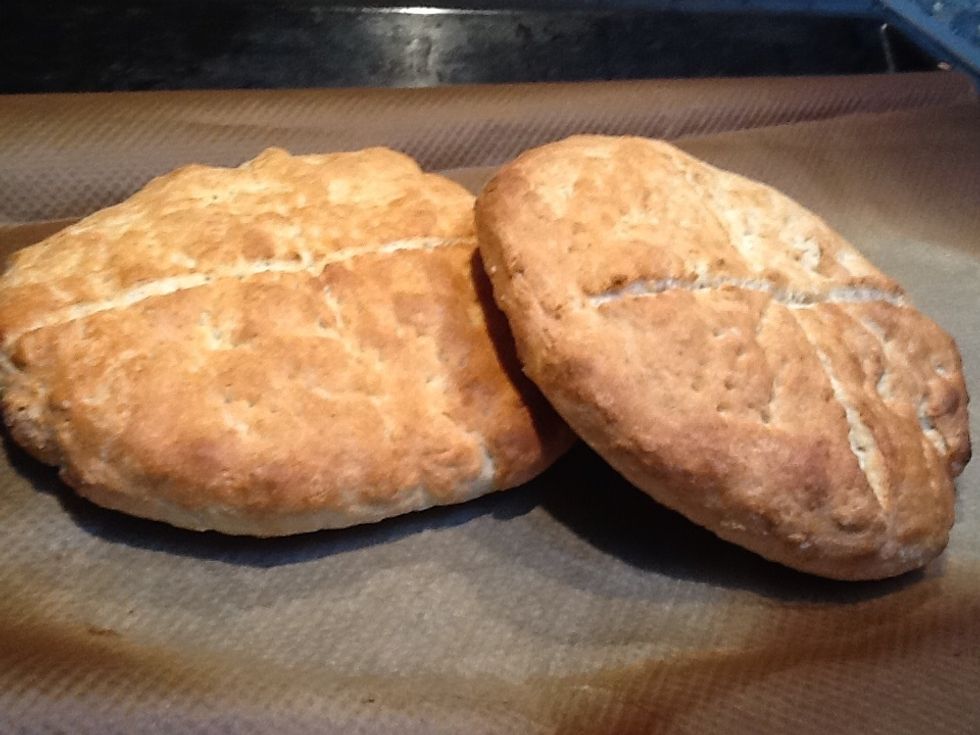 Put it in the oven for 10 minutes and when it's out it'll look like this.