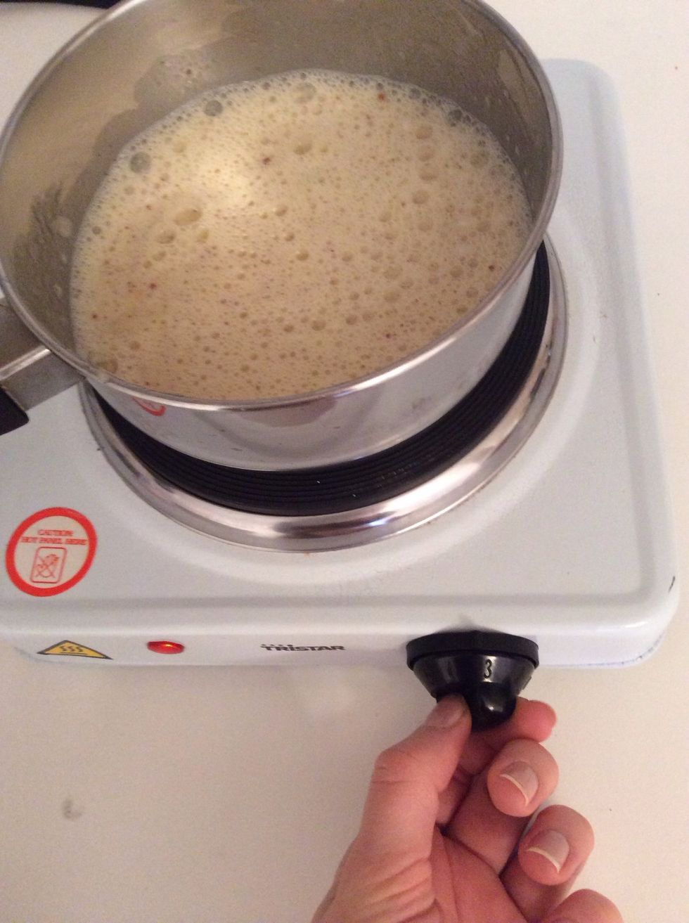 Put it on medium heat. (3/5)