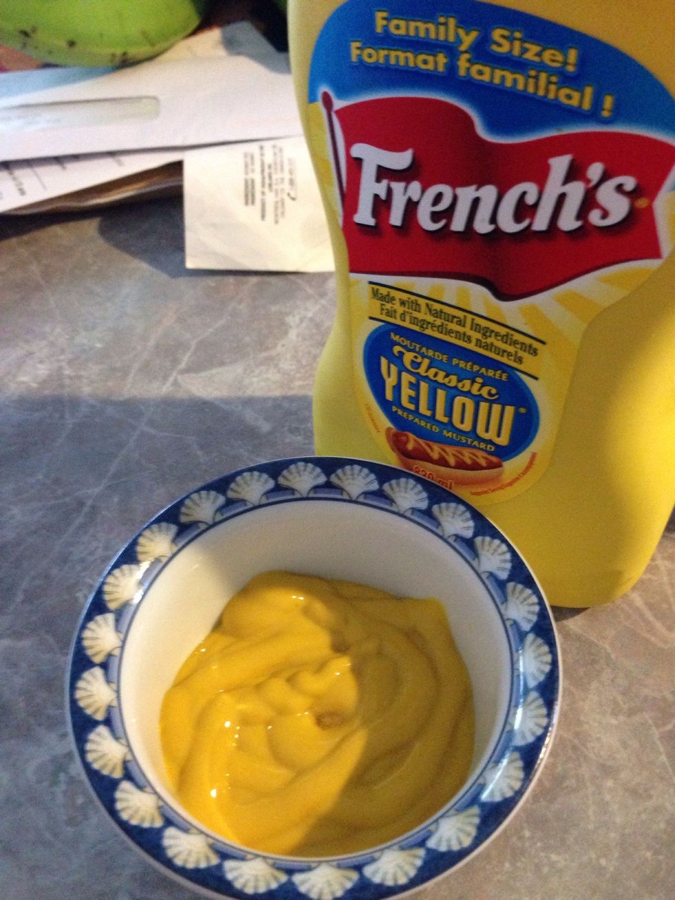 Put mustard in a cup