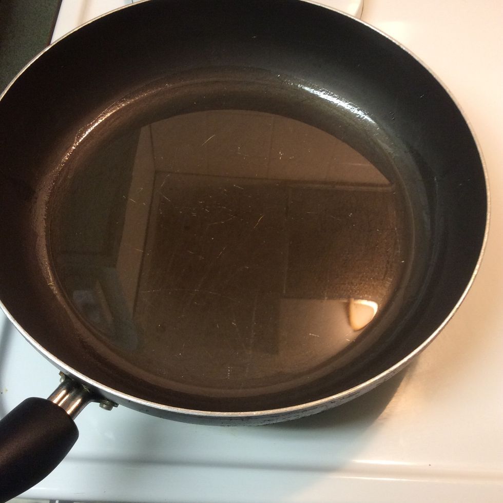 Put Oil In Pan