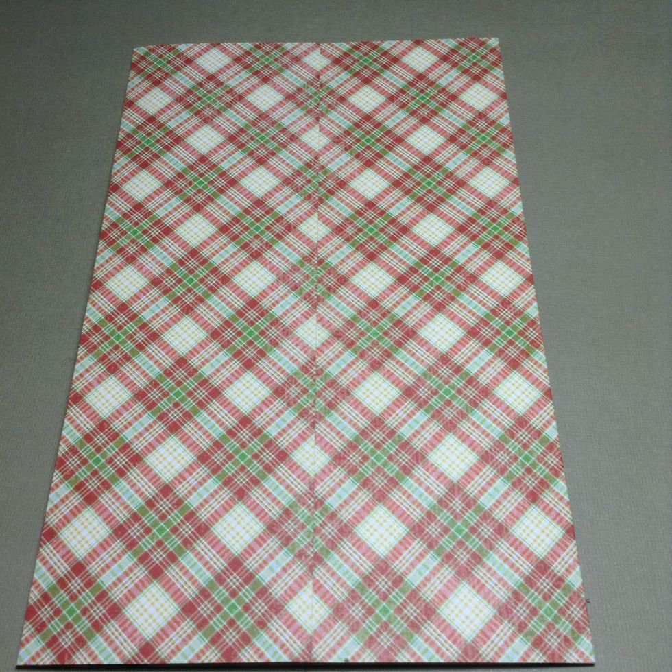 Put one half over the oder half leaving a space aprox. 1/2''. Glue it over the oder half.