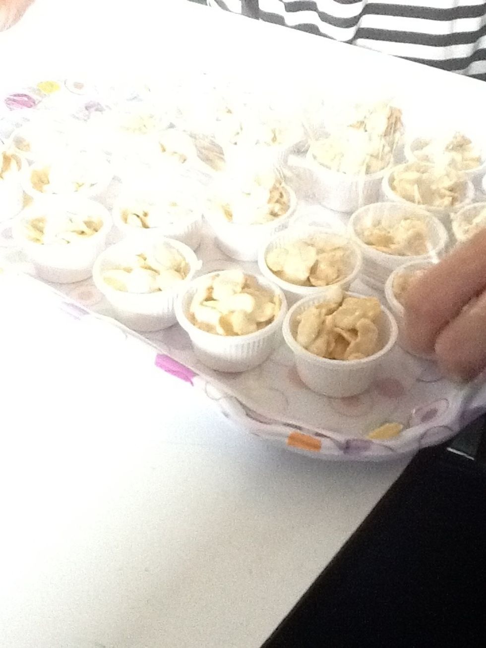 Put plastic wrap over the cornflakes