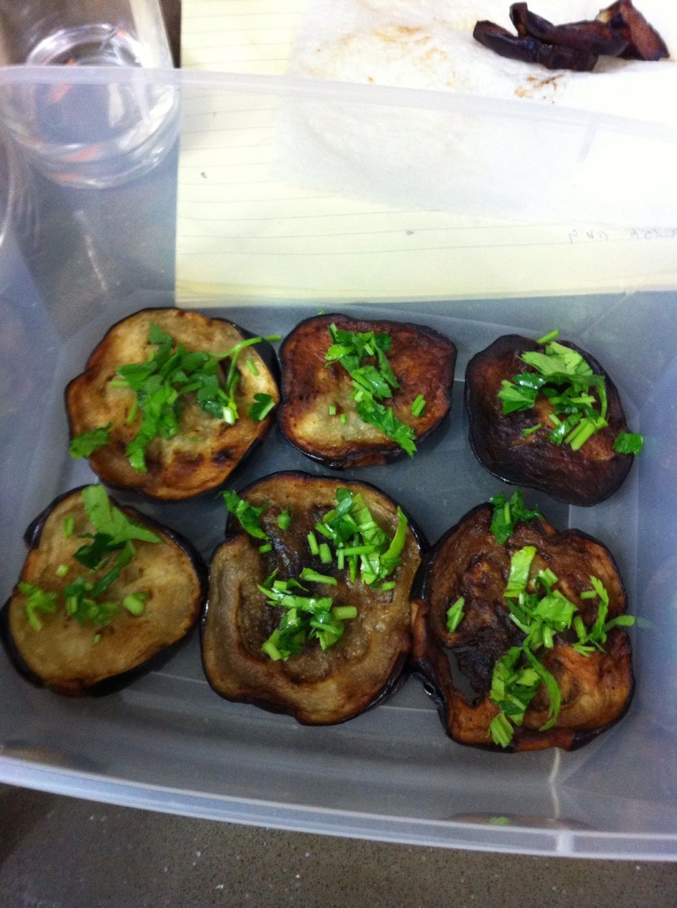 Put some chopped parsley on each slice