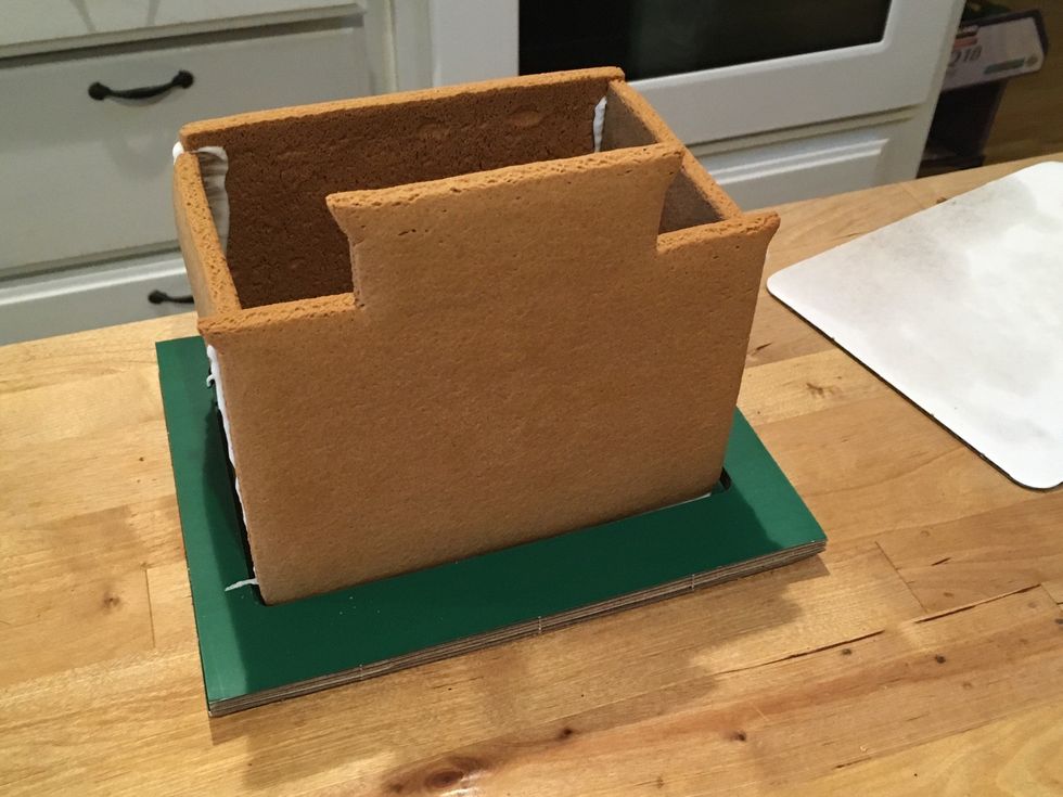 Put some more frosting at where the joints meet