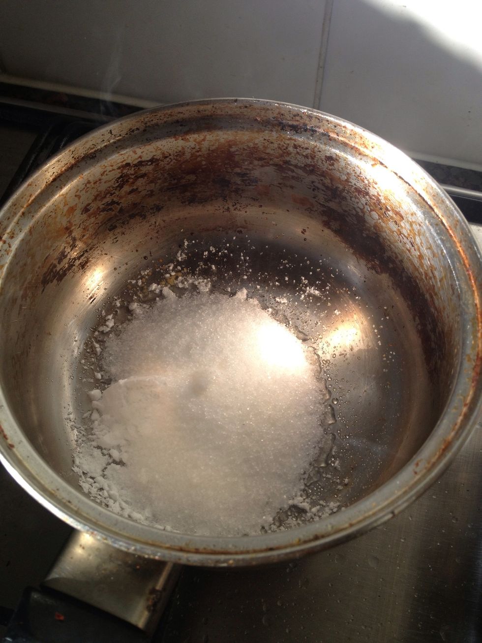 Put tapioca starch & sugar into the sauce pan