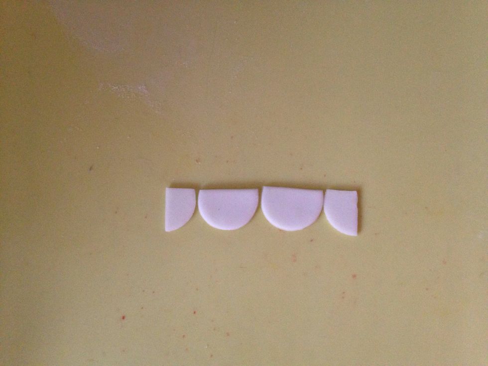 Put the 2 halves either side the cut side out