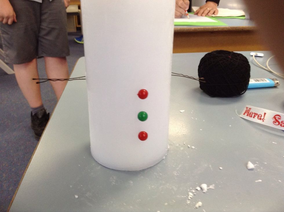 put the 3 map pins in the candle around the middle going down