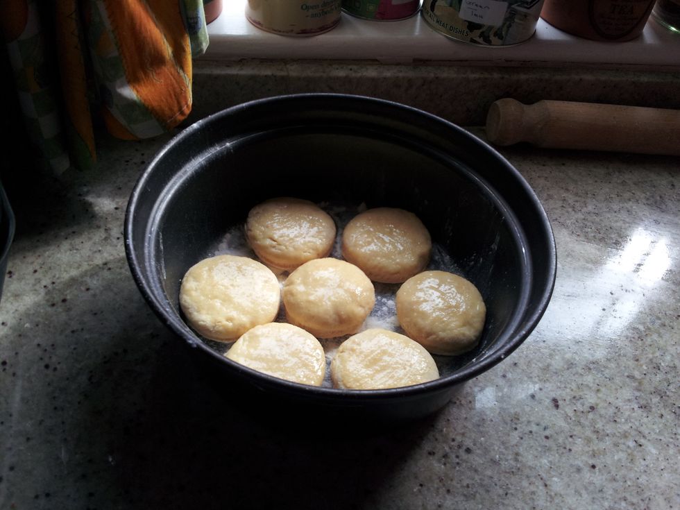 Put the baking tray in the oven and bake until golden brown (12-15 minutes)