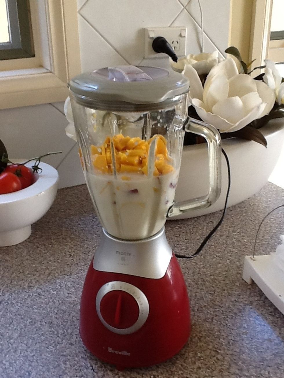 Put the blender lid on top and this is what all your ingredients should look like in the blender!