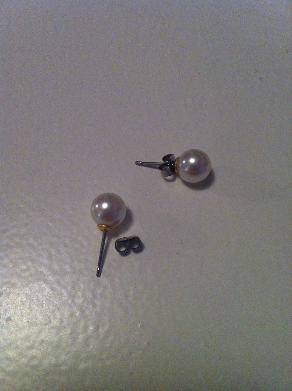 Put the butterfly on one but leave it off the other....