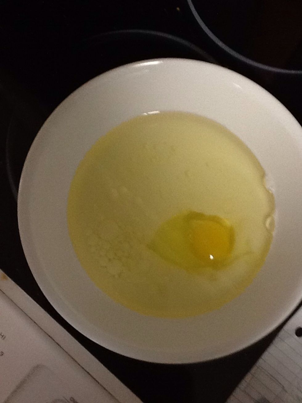 Put the buttermilk, and egg