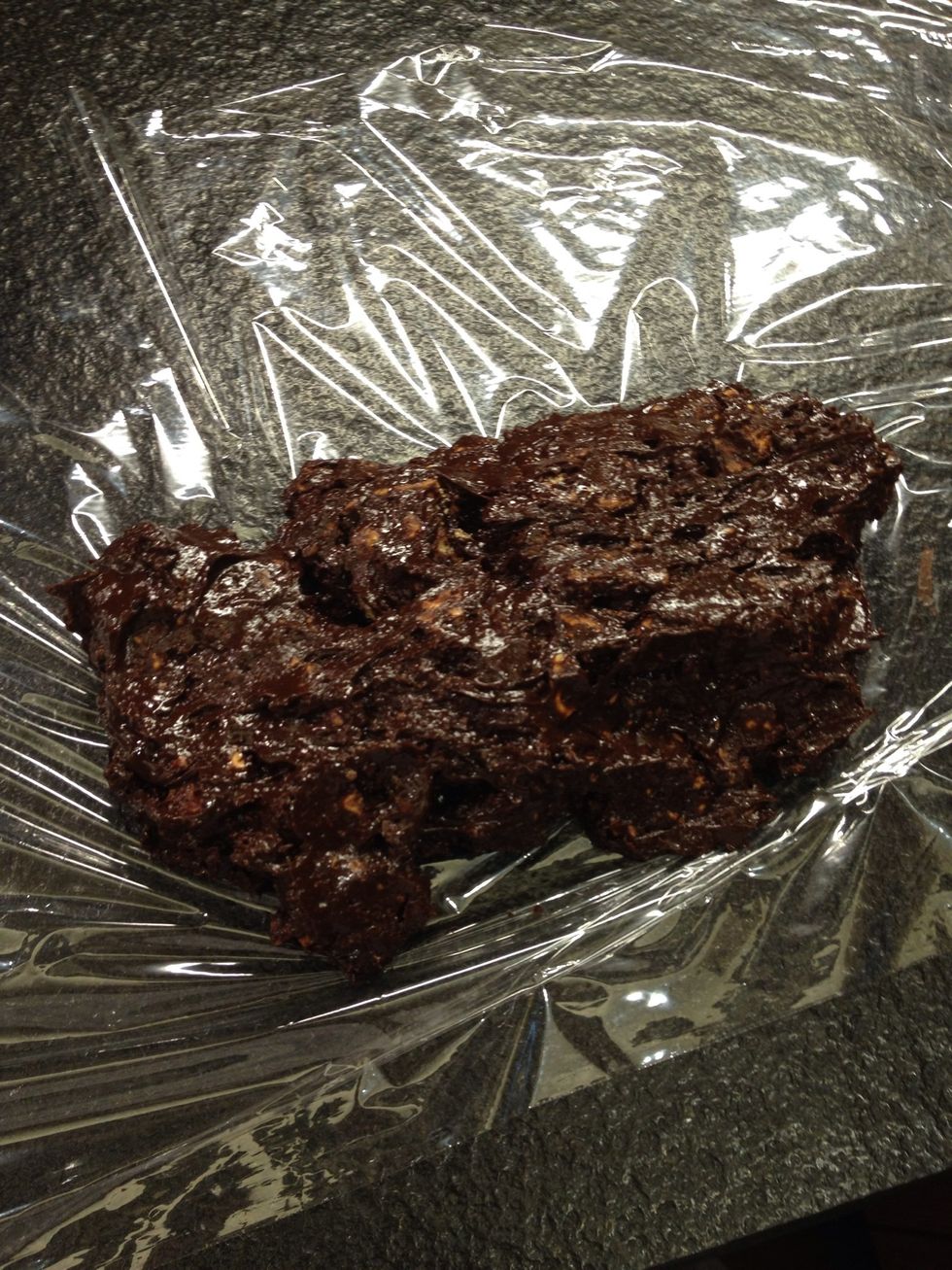 Put the caca color mixture in there