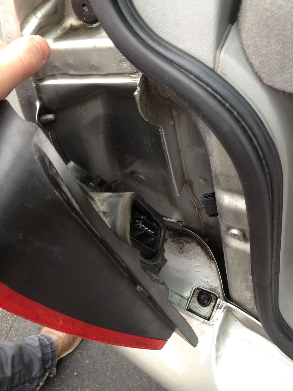 Put the casing back together and re-attach the connector. Now test all the lamps (using a second person).