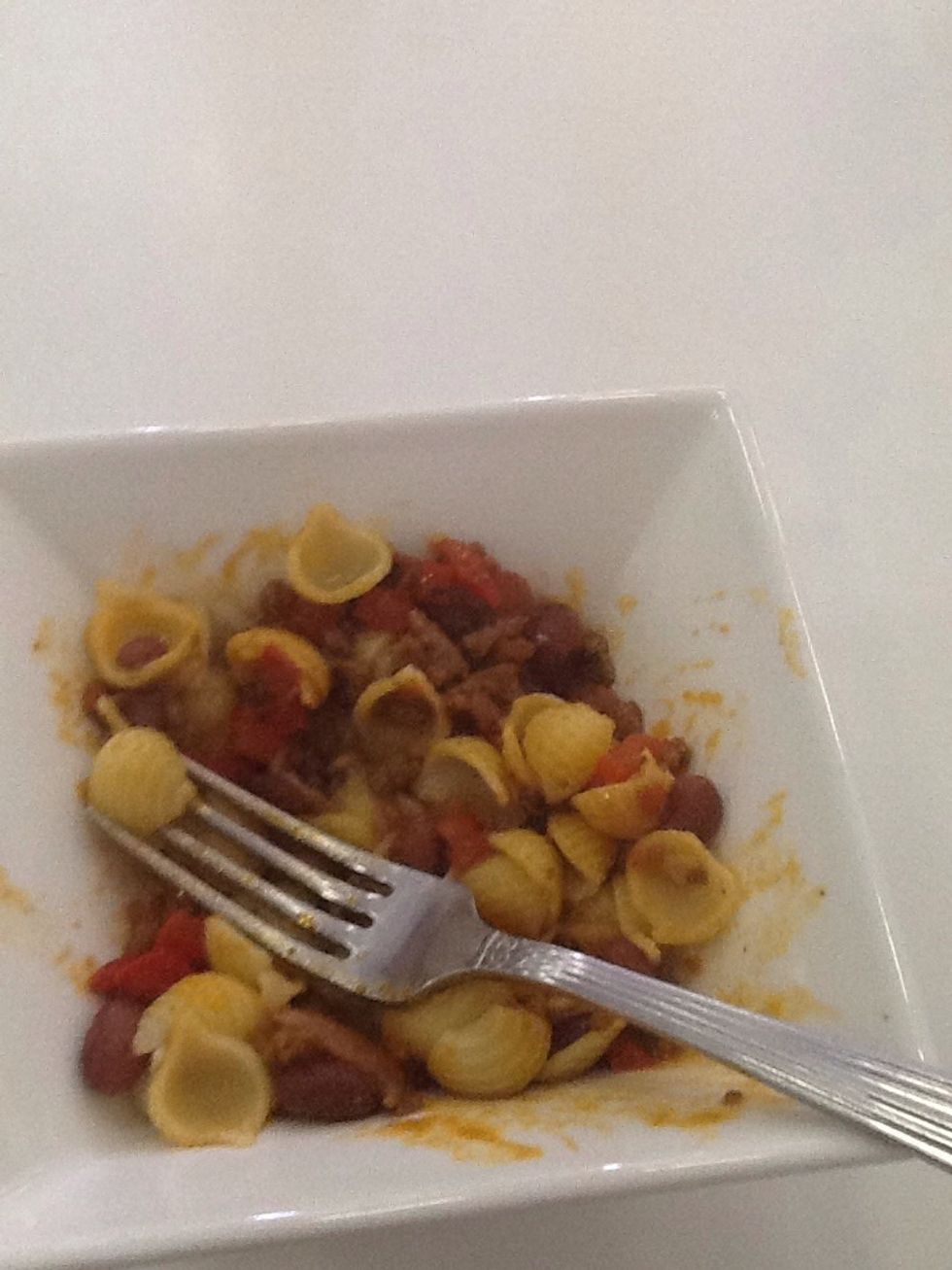 Put the chilli on top of it and mix.