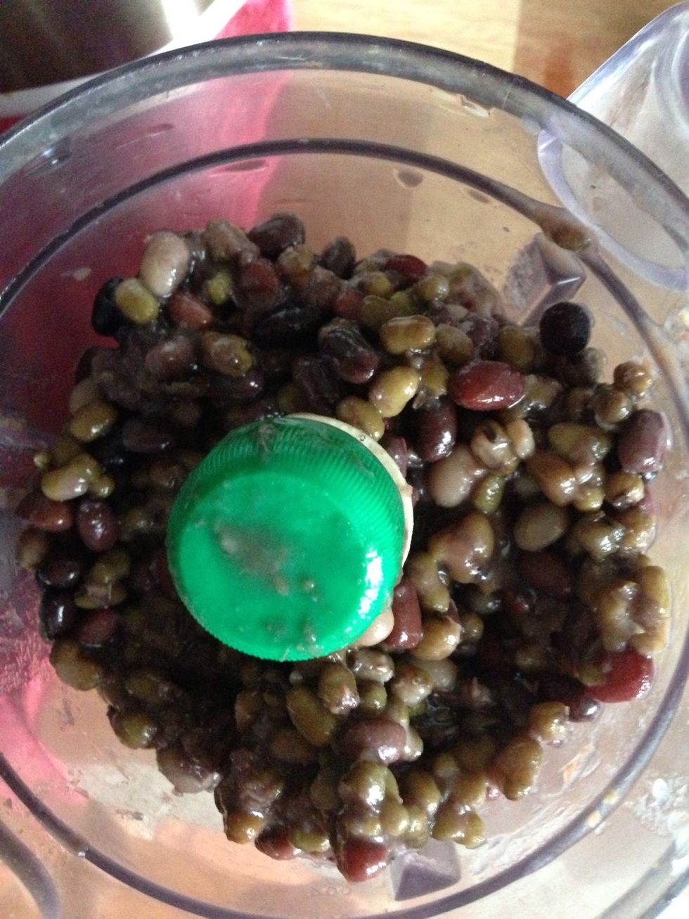 Put the cooked beans to blender...