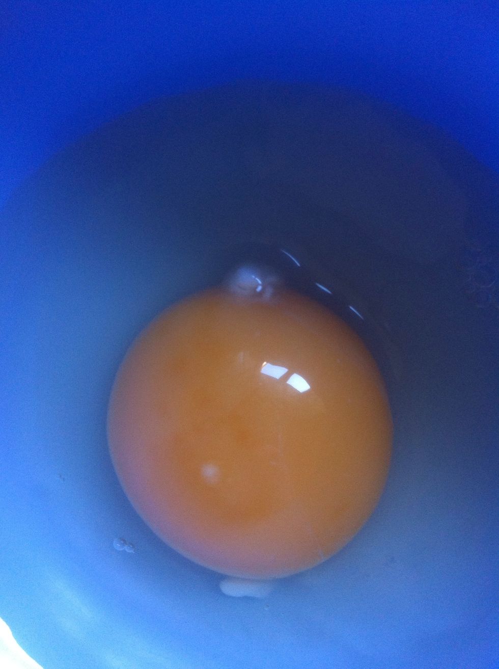 Put the egg in a small bowl\ud83c\udf73
