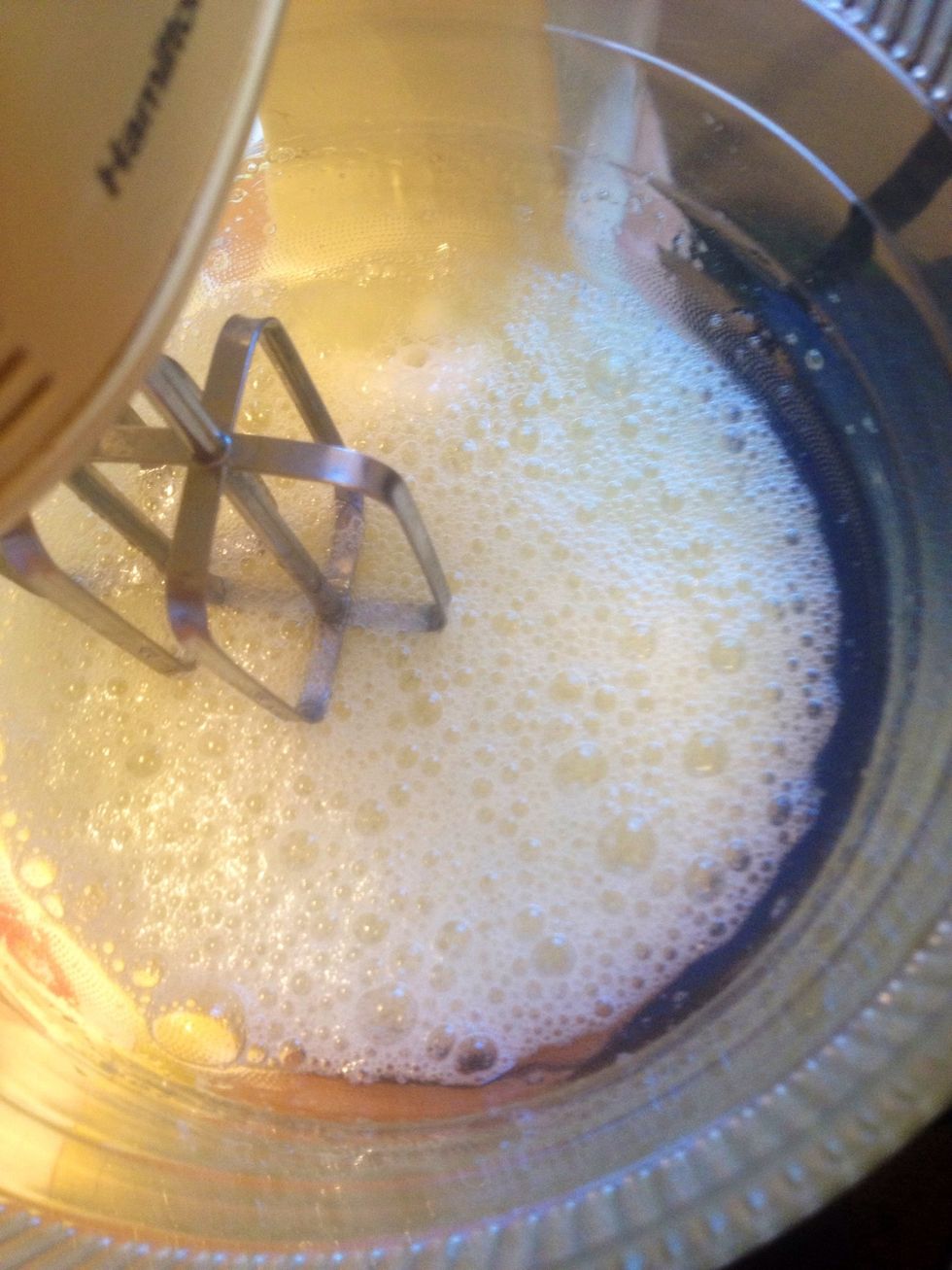 Put the egg white in a clean bowl * no oil and water* than add 50g sugar into the egg white. Use the mixer to beat it about few minutes until it becomes stiff