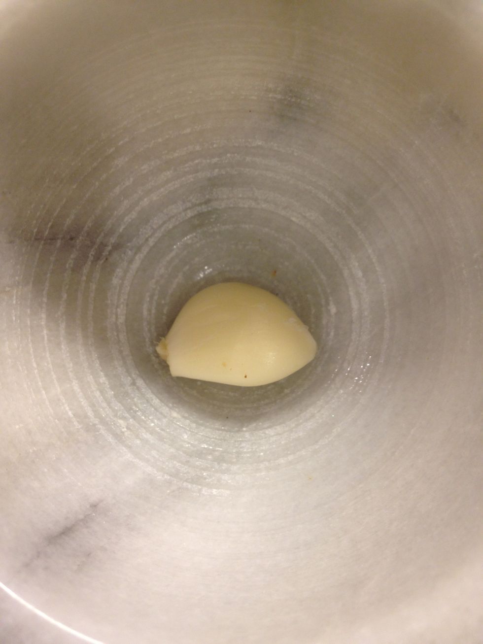 Put the garlic in the blender