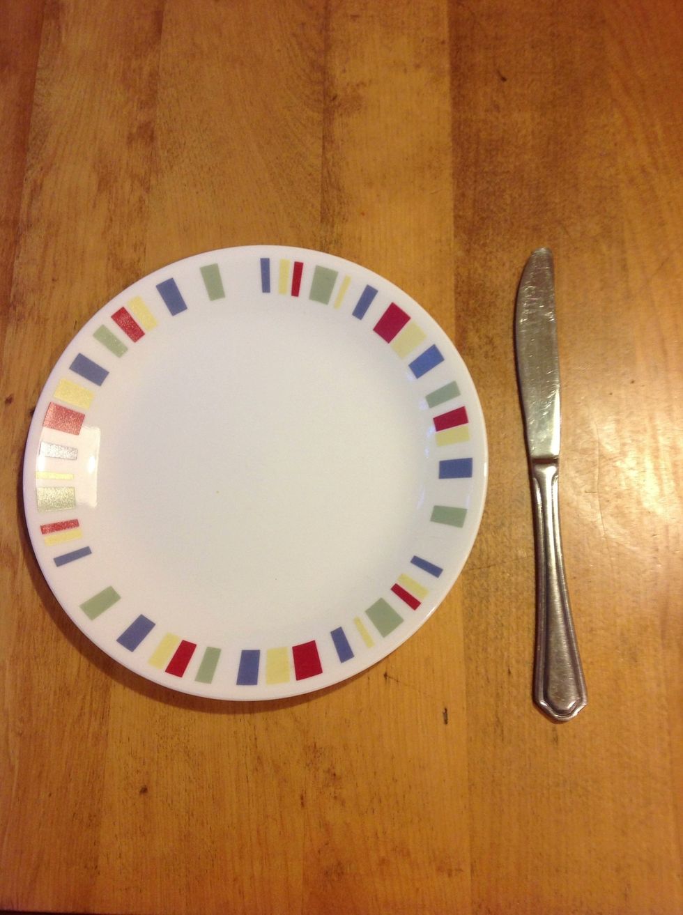 Put the knife on the right side of the plate.