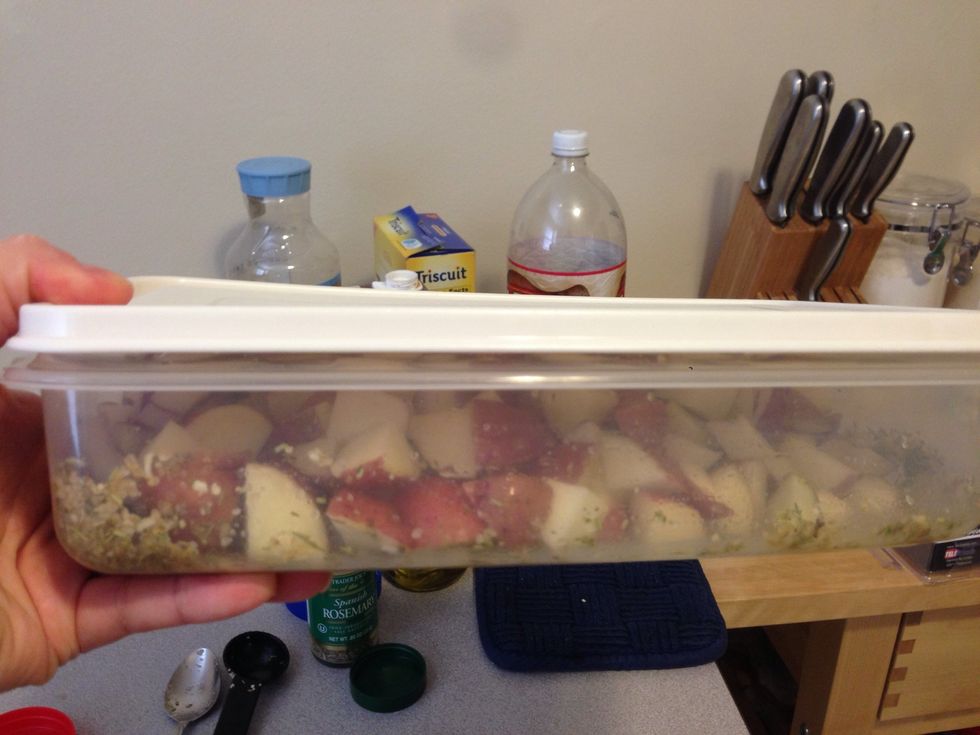 Put the lid on the tip and shake everything together.