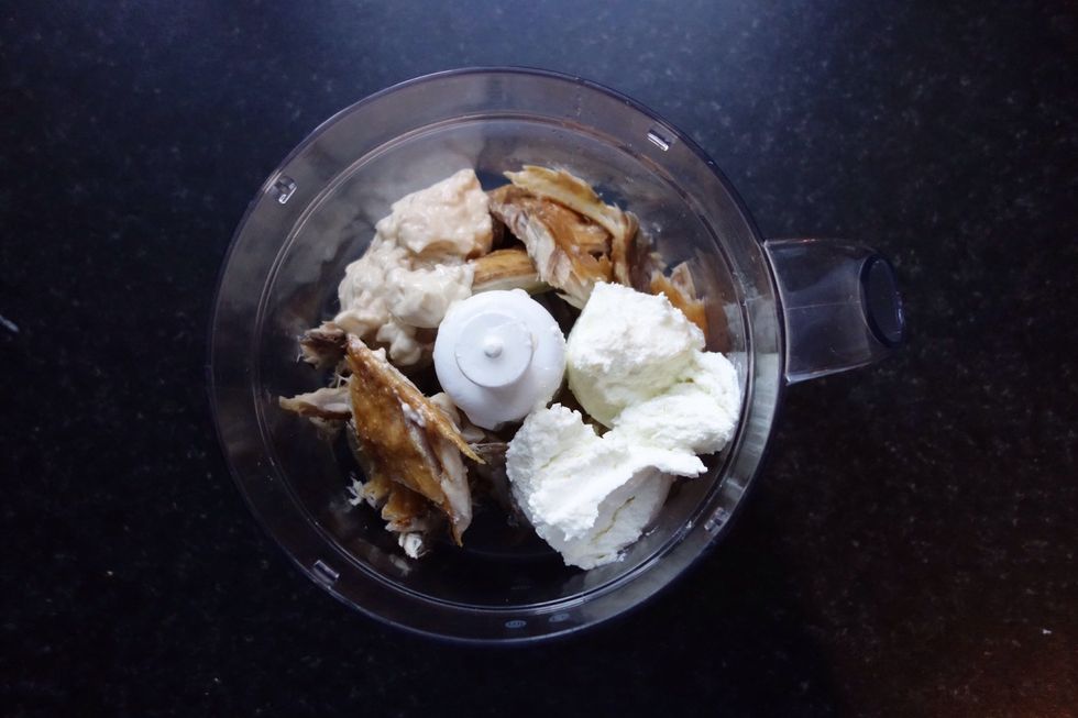 Put the mackerel, half the pack of cheese (125g), horseradish and the juice of 1/2 lemon into a food processor. I generally use a 2:1 ratio of fish to cheese so you can scale up or down as necessary.