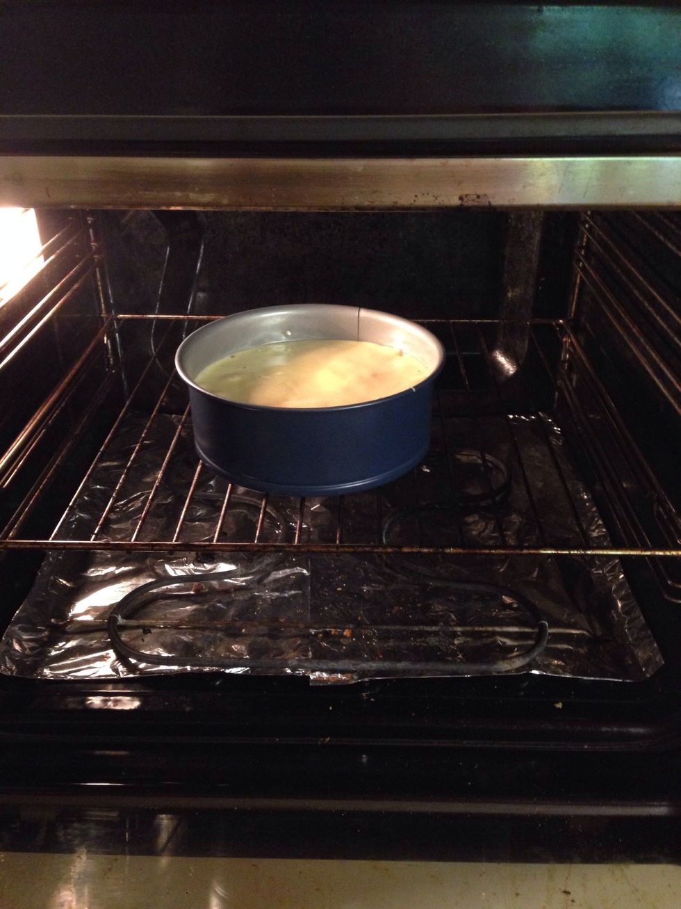 Put the mixture in the oven (20 minutes, 180 degrees)