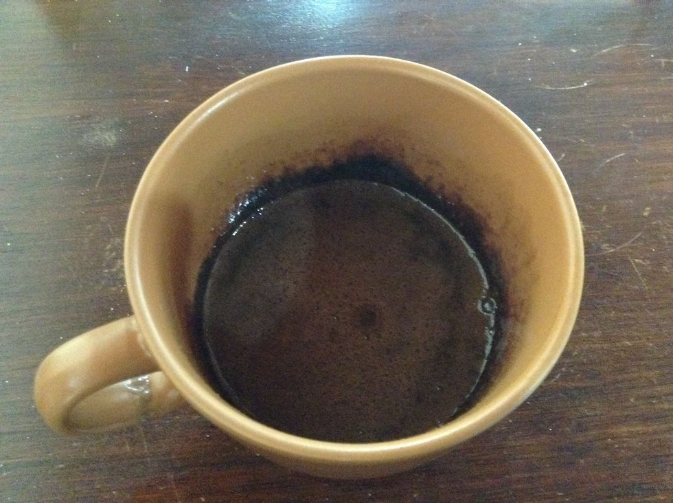 Put the oil,sugar,milk and chocolate powder and mix again...