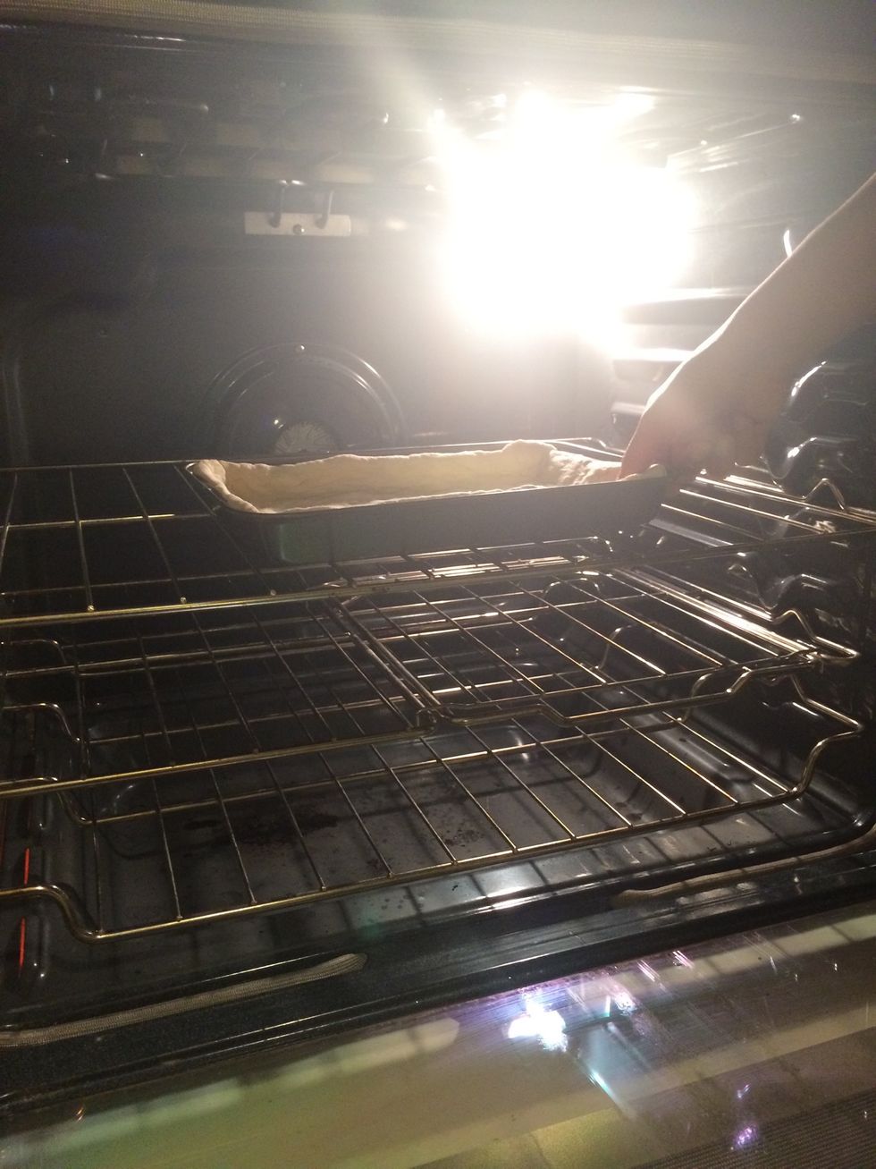 Put the pan into the oven for 25 minutes