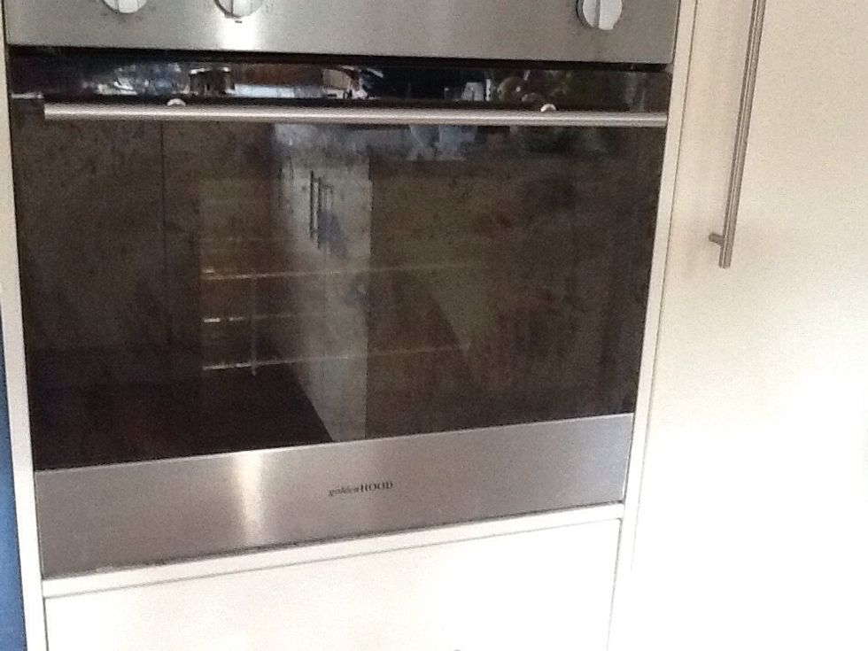 Put the pizza in the oven or pizza oven for 10-15 minuets