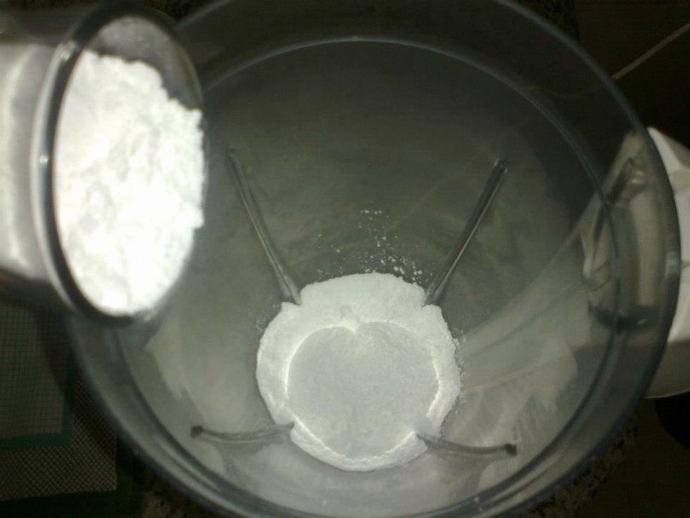 Put the powdered sugar in a blender