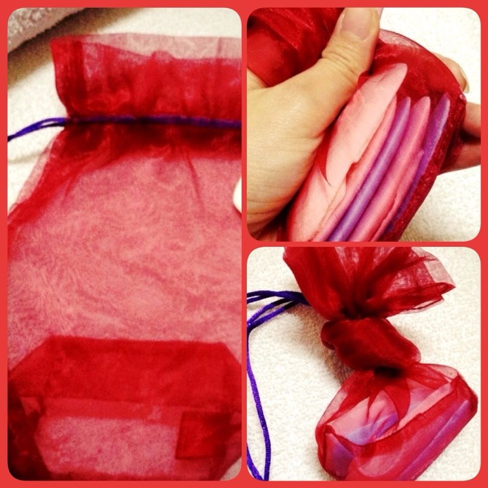 Put the soap residue inside the gift bag and tie well.