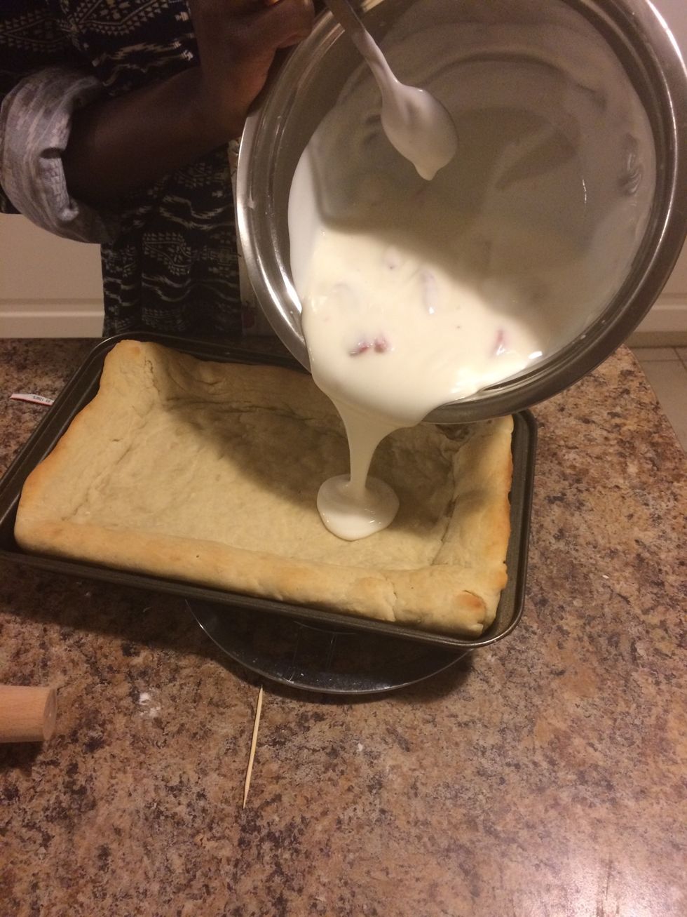 Put the yogurt onto the cooked bread