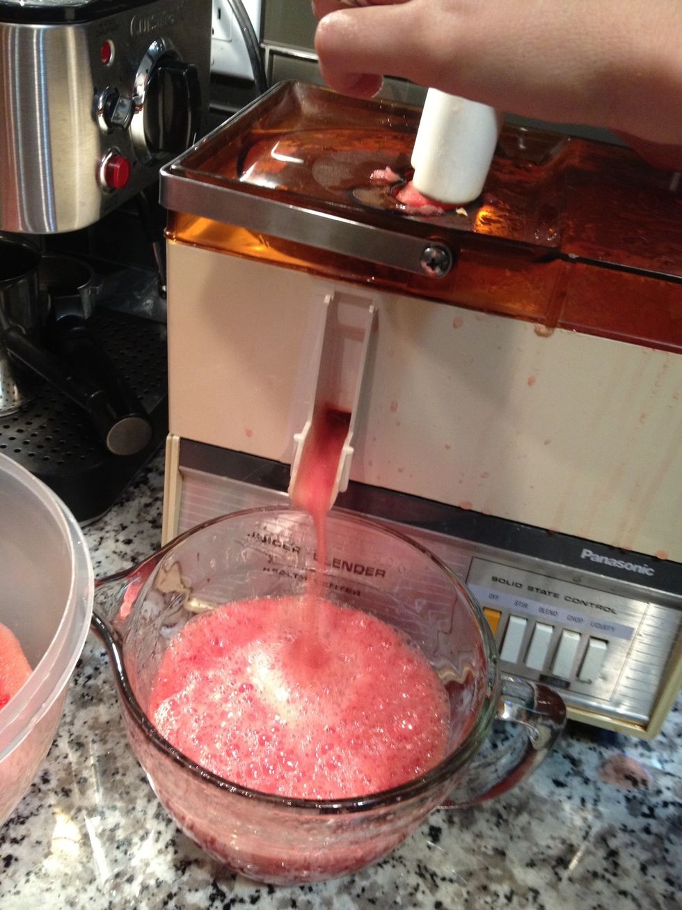 How to make watermelon lemon ginger fresh juice B+C Guides