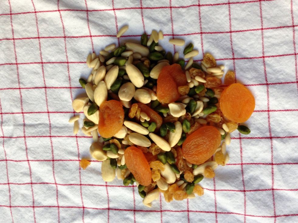 Put them in a kitchen towel and refrigerate .